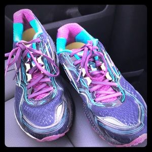 Brooks Running Shoes, Size 8